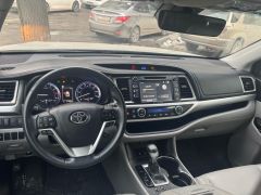 Сүрөт унаа Toyota Highlander