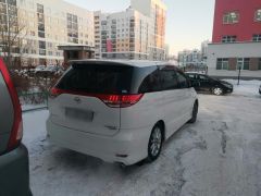 Photo of the vehicle Toyota Estima