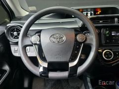 Фото авто Toyota Prius c