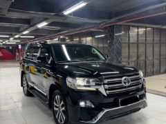 Photo of the vehicle Toyota Land Cruiser