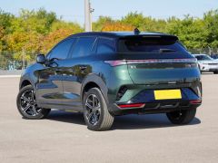 Photo of the vehicle Lynk &amp; Co 6