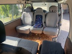 Сүрөт унаа Toyota HiAce