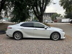 Photo of the vehicle Toyota Camry (Japan)