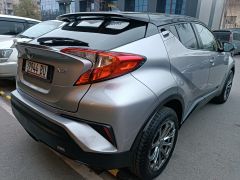 Фото авто Toyota C-HR