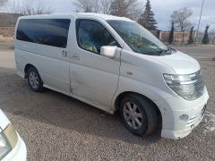 Photo of the vehicle Nissan Elgrand