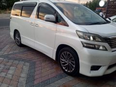 Сүрөт унаа Toyota Alphard