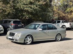 Фото авто Mercedes-Benz E-Класс AMG