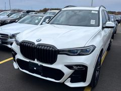 Сүрөт унаа BMW X7