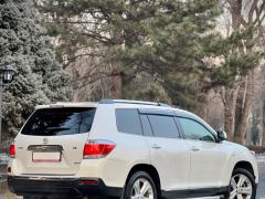 Сүрөт унаа Toyota Highlander