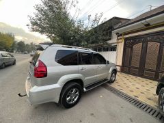 Photo of the vehicle Lexus GX