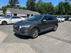 Photo of the vehicle Audi Q7