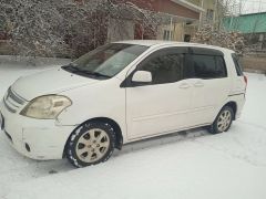 Сүрөт унаа Toyota Raum