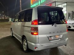 Фото авто Toyota Noah