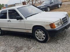 Photo of the vehicle Mercedes-Benz 190 (W201)