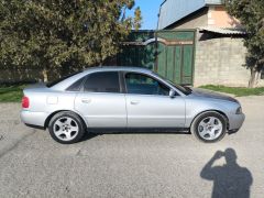 Сүрөт унаа Audi A4