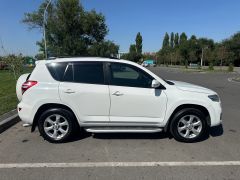 Сүрөт унаа Toyota RAV4