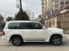 Photo of the vehicle Lexus LX