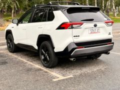 Сүрөт унаа Toyota RAV4