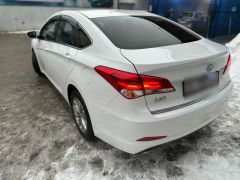 Photo of the vehicle Hyundai i40