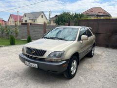 Photo of the vehicle Lexus RX