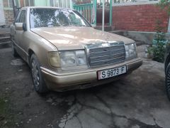 Сүрөт унаа Mercedes-Benz W124