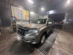 Сүрөт унаа Toyota Land Cruiser Prado