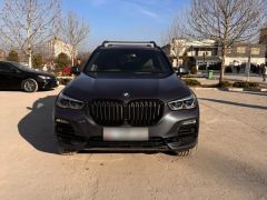 Photo of the vehicle BMW X5