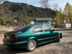 Photo of the vehicle BMW 5 Series