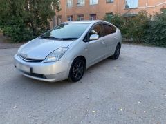 Фото авто Toyota Prius