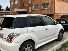 Сүрөт унаа Toyota Ist