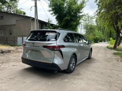 Фото авто Toyota Sienna