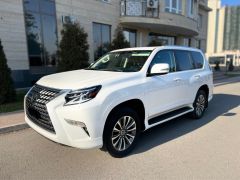 Photo of the vehicle Lexus GX