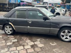 Сүрөт унаа Mercedes-Benz W124