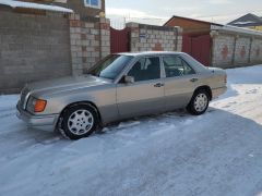 Сүрөт унаа Mercedes-Benz W124