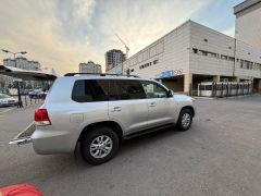 Photo of the vehicle Toyota Land Cruiser