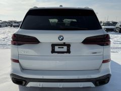 Photo of the vehicle BMW X5