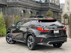 Photo of the vehicle Lexus RX