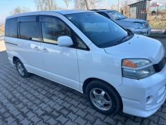 Сүрөт унаа Toyota Voxy