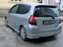 Photo of the vehicle Honda Fit