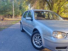 Сүрөт унаа Volkswagen Golf