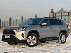 Сүрөт унаа Toyota RAV4