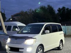 Сүрөт унаа Toyota Noah