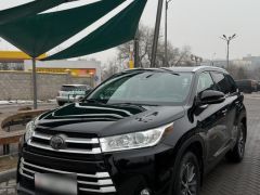 Сүрөт унаа Toyota Highlander