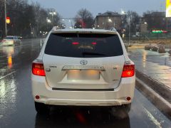 Photo of the vehicle Toyota Highlander