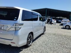 Сүрөт унаа Toyota Vellfire