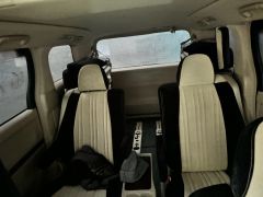 Photo of the vehicle Toyota Alphard