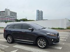 Photo of the vehicle Kia Sorento