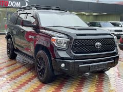 Сүрөт унаа Toyota Sequoia