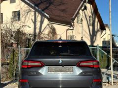 Photo of the vehicle BMW X5