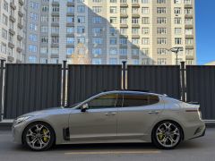 Photo of the vehicle Kia Stinger